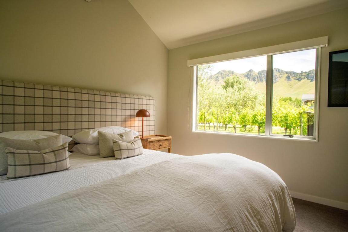 Craggy Range Luxury Vineyard Retreat Villa Havelock North Exterior photo